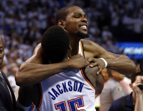 记者：450万+奖金已不足以续约伊尔迪兹；尤文对球员估价上亿