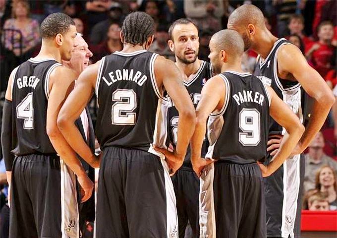 内维尔：利物浦仍能获得欧冠资格，但难以达到上赛季的高度