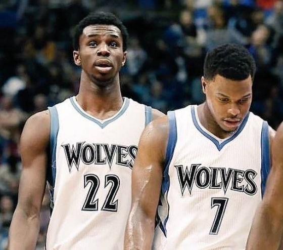 记者：前国门李雷雷有望接替杨智，担任青岛西海岸守门员教练