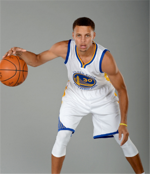 阿劳霍启程赴特拉维夫休整，弗里克称属私人事务