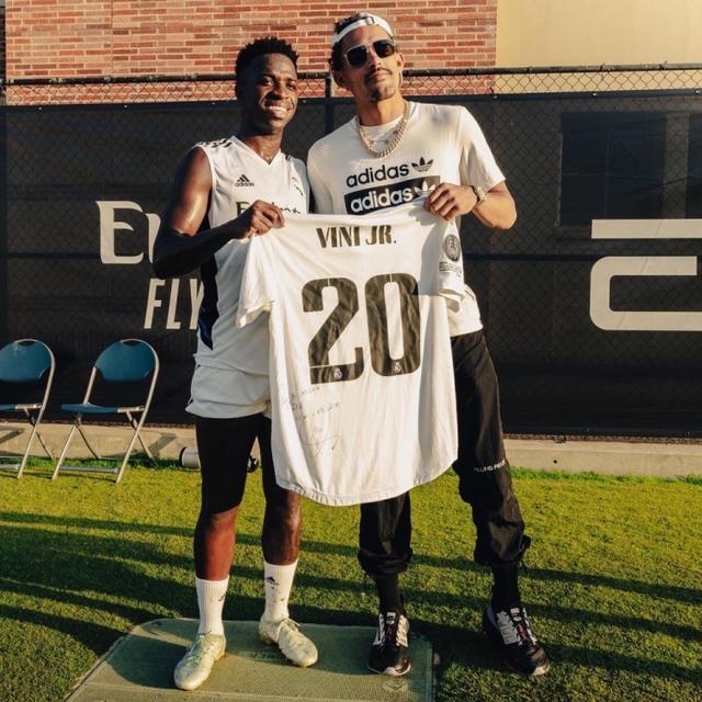 篮球CBA裁判讲评会议强调关键时刻执法标准