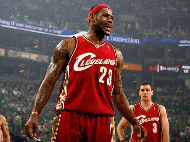 记录报：中国与日本的俱乐部关注葡超中场林肯；身价350万欧